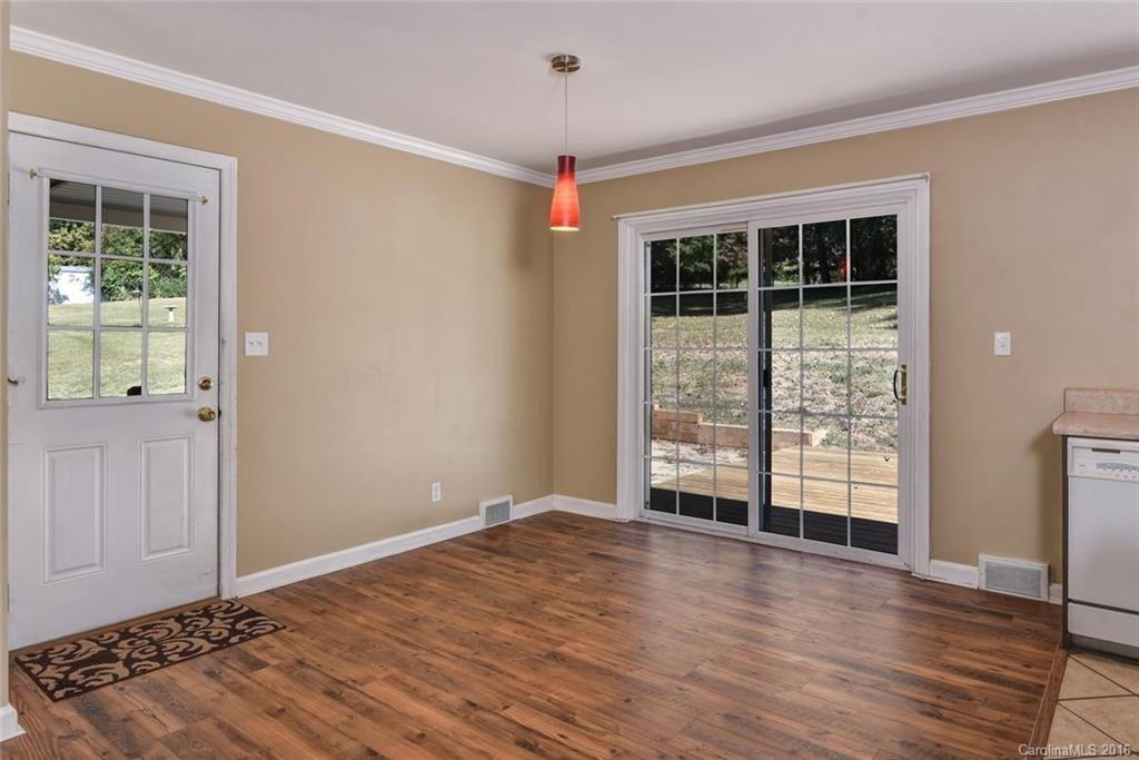 75 Wendover Road - Photo 10