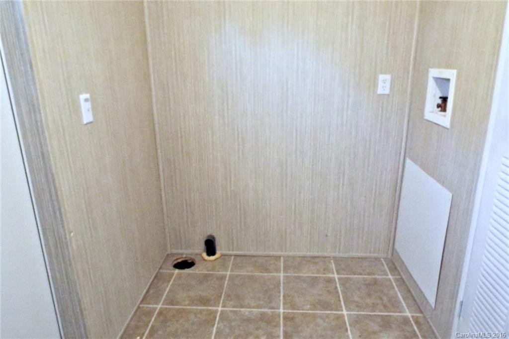 5795 Kaylas Ridge Road - Photo 11