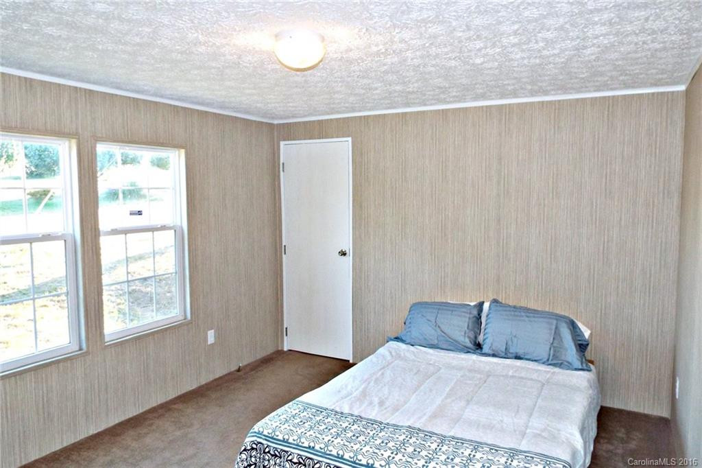 5795 Kaylas Ridge Road - Photo 5