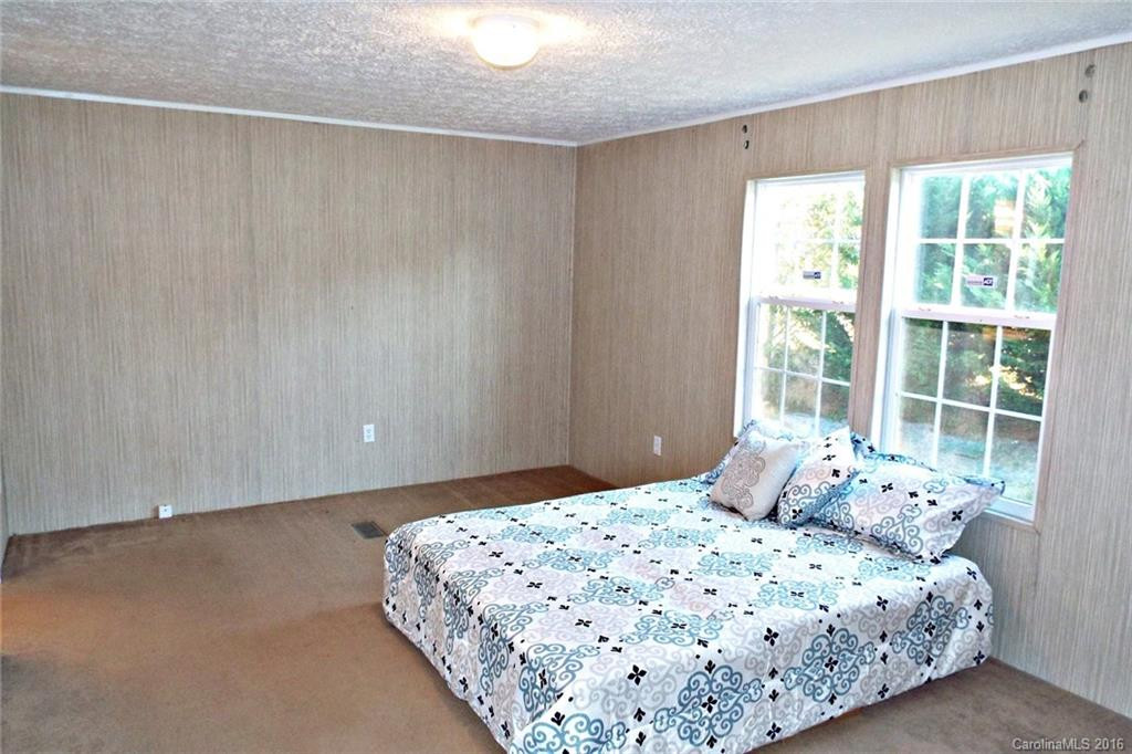 5795 Kaylas Ridge Road - Photo 10