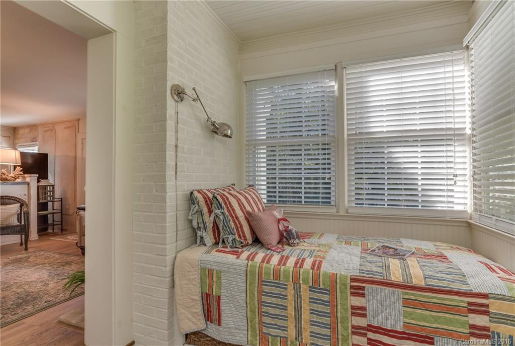 327 Sycamore Drive - Photo 18