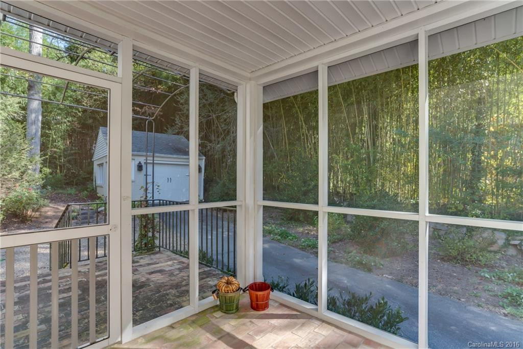 327 Sycamore Drive - Photo 10