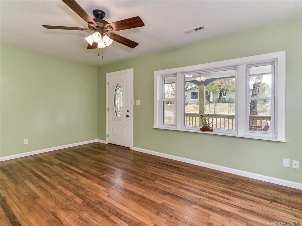 140 Carrier Street - Photo 5