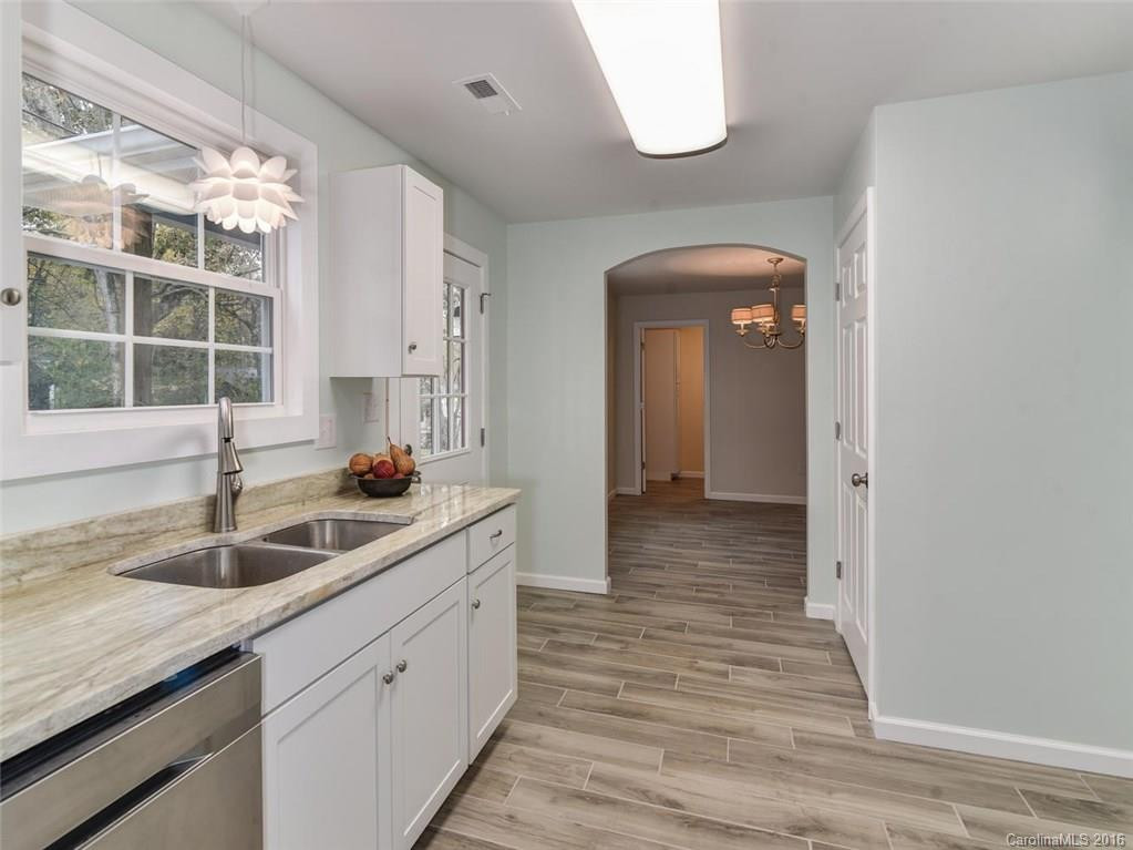 140 Carrier Street - Photo 8