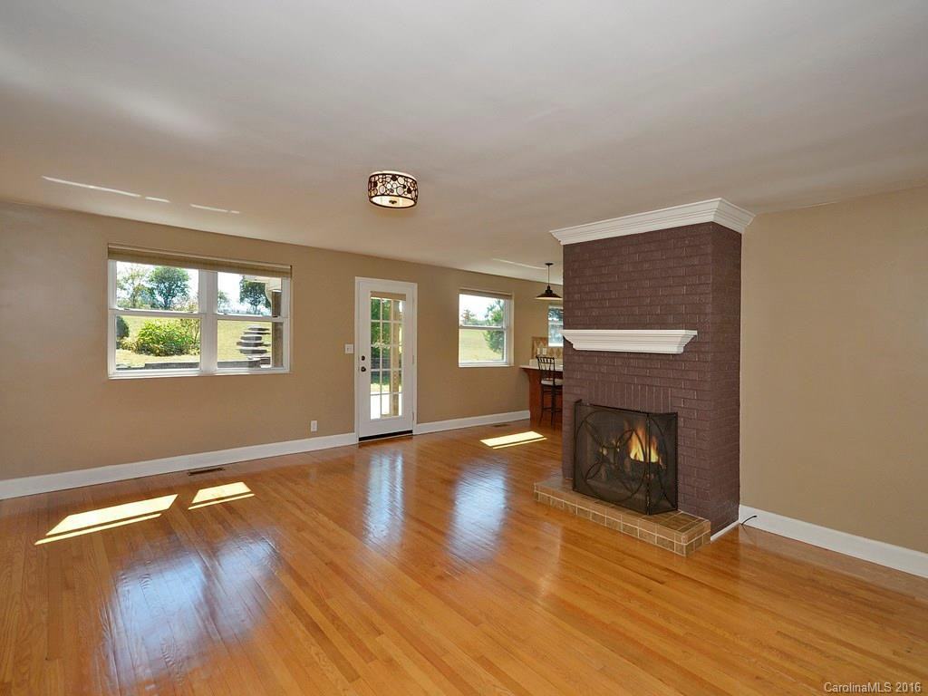 450 Tracy Grove Road - Photo 3