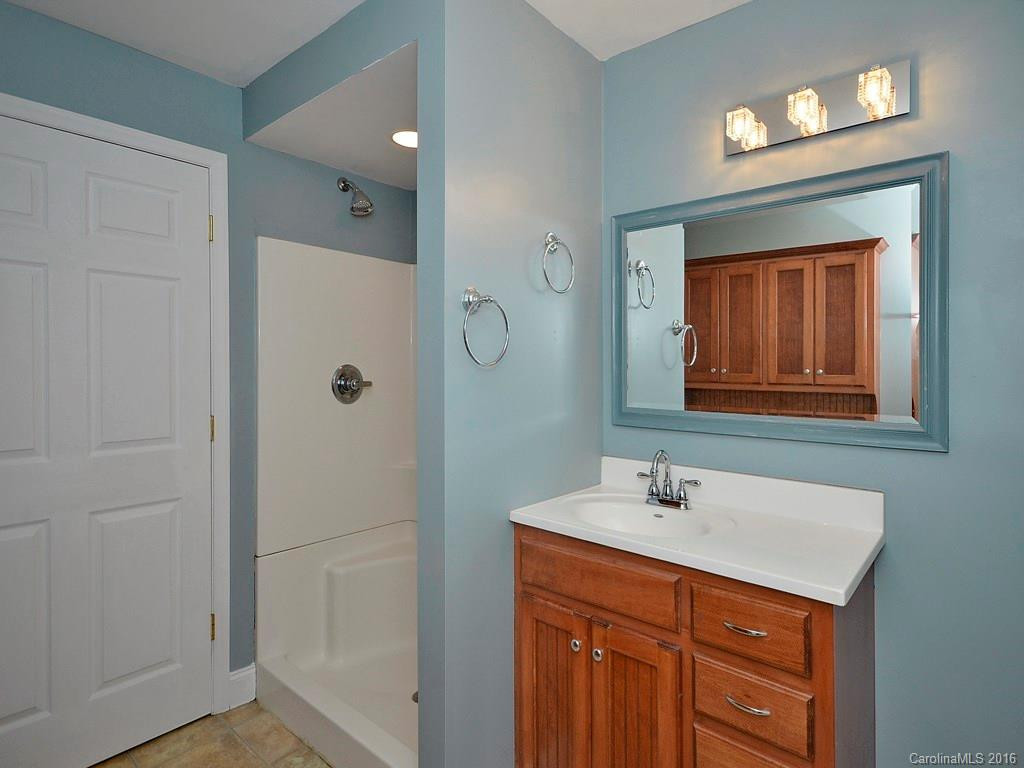 450 Tracy Grove Road - Photo 10