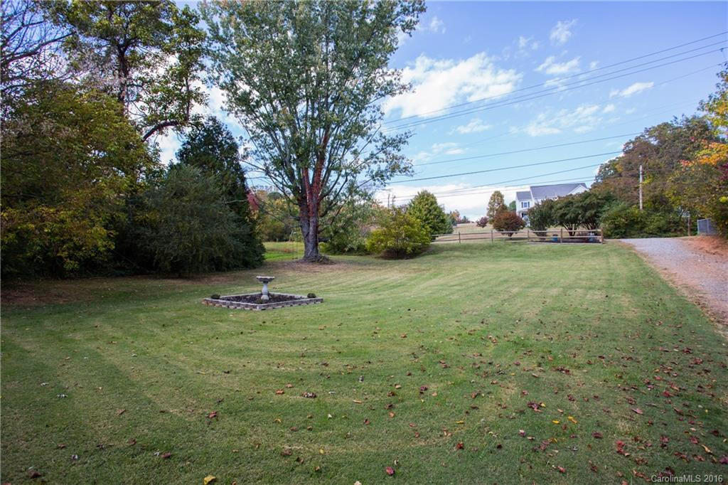 402 Eliada Home Road - Photo 3