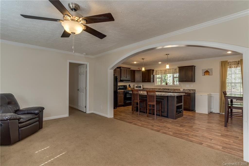 24 Olivia Lane - Photo 3