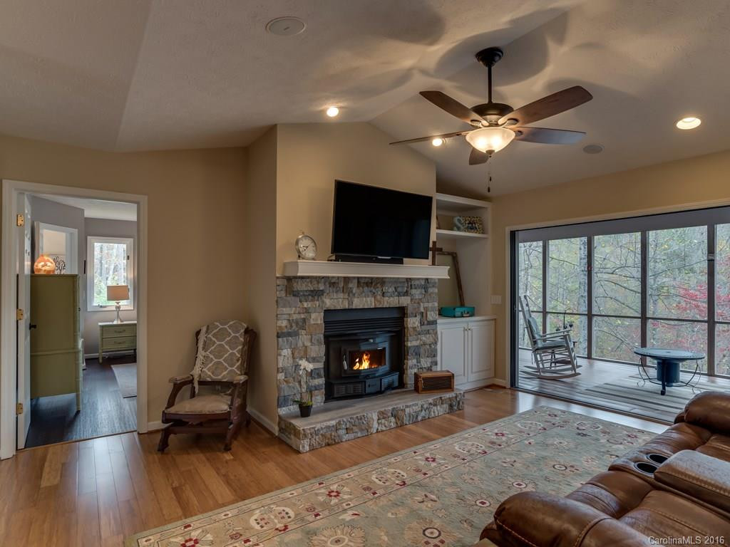 1533 Trammel Gap Road - Photo 3