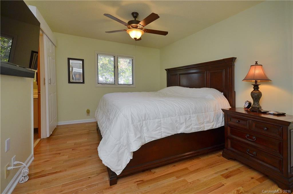 3060 Golfside Lane - Photo 14