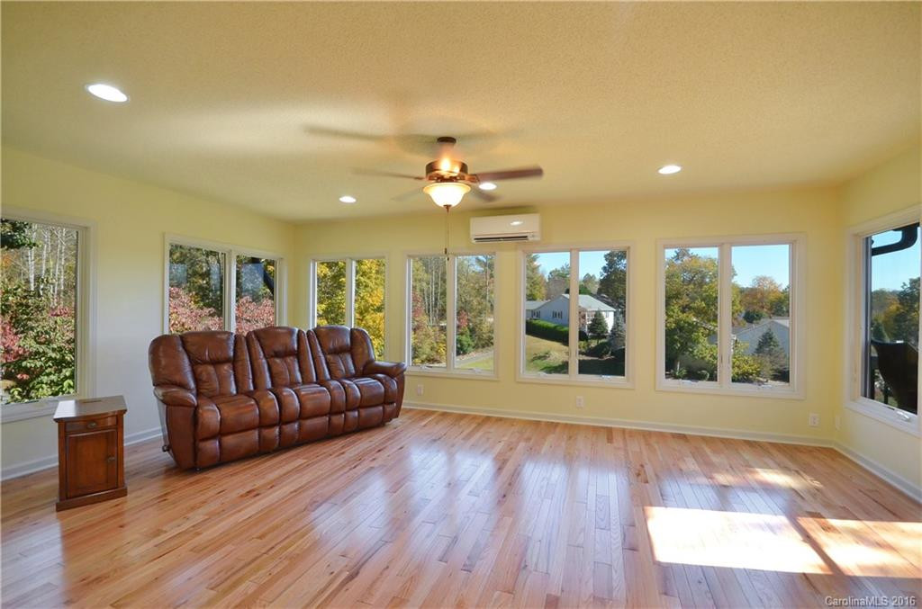3060 Golfside Lane - Photo 7