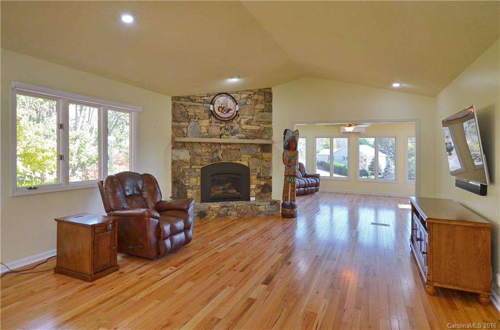 3060 Golfside Lane - Photo 8