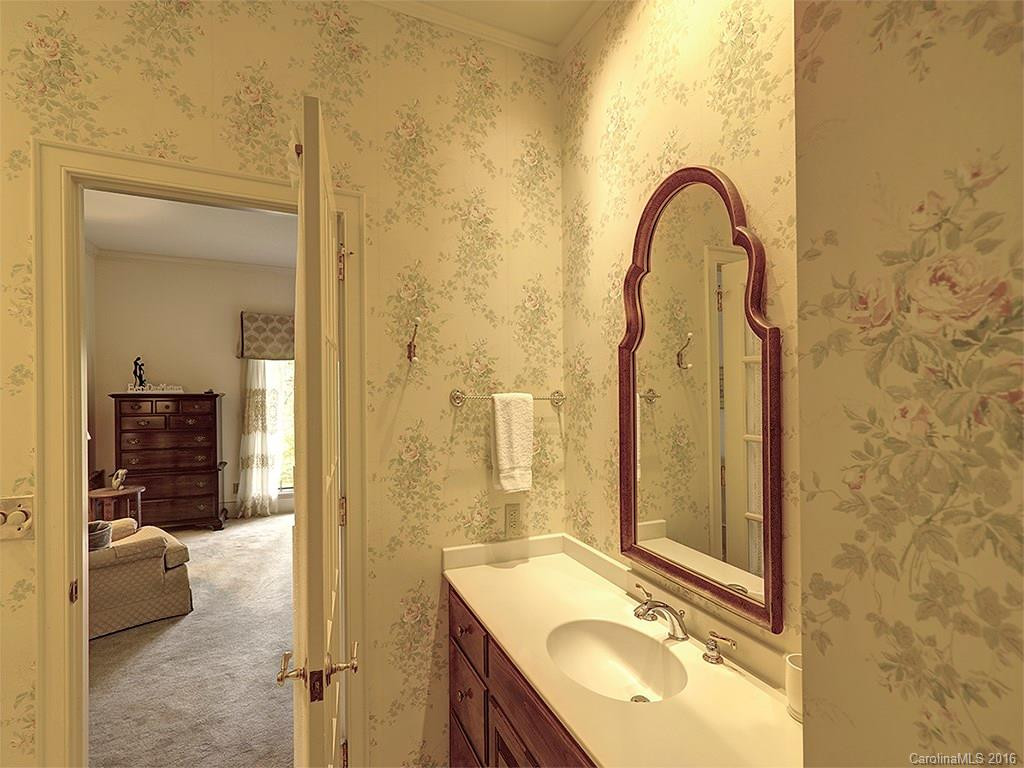 207 Lenoir Circle #2P/O3 - Photo 12