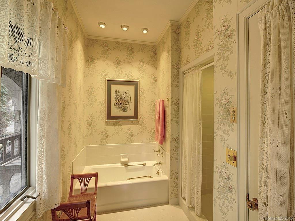 207 Lenoir Circle #2P/O3 - Photo 13