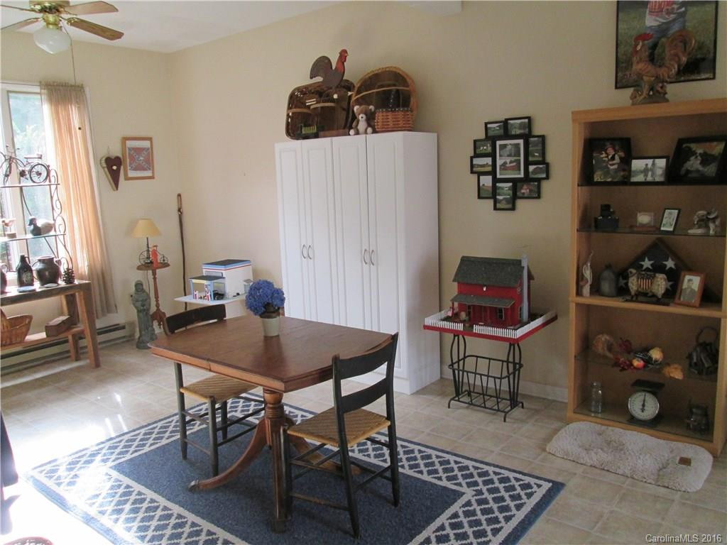 709 Shadywood Lane #33 - Photo 11