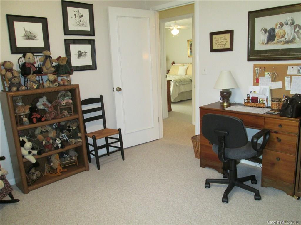 709 Shadywood Lane #33 - Photo 19