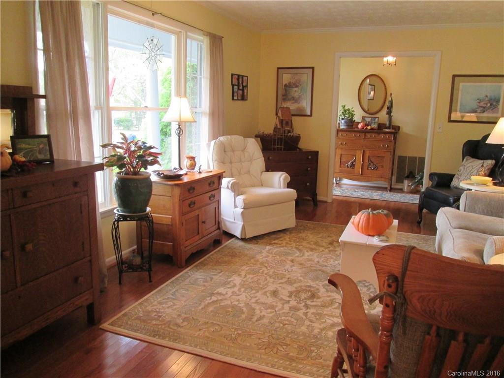 709 Shadywood Lane #33 - Photo 3