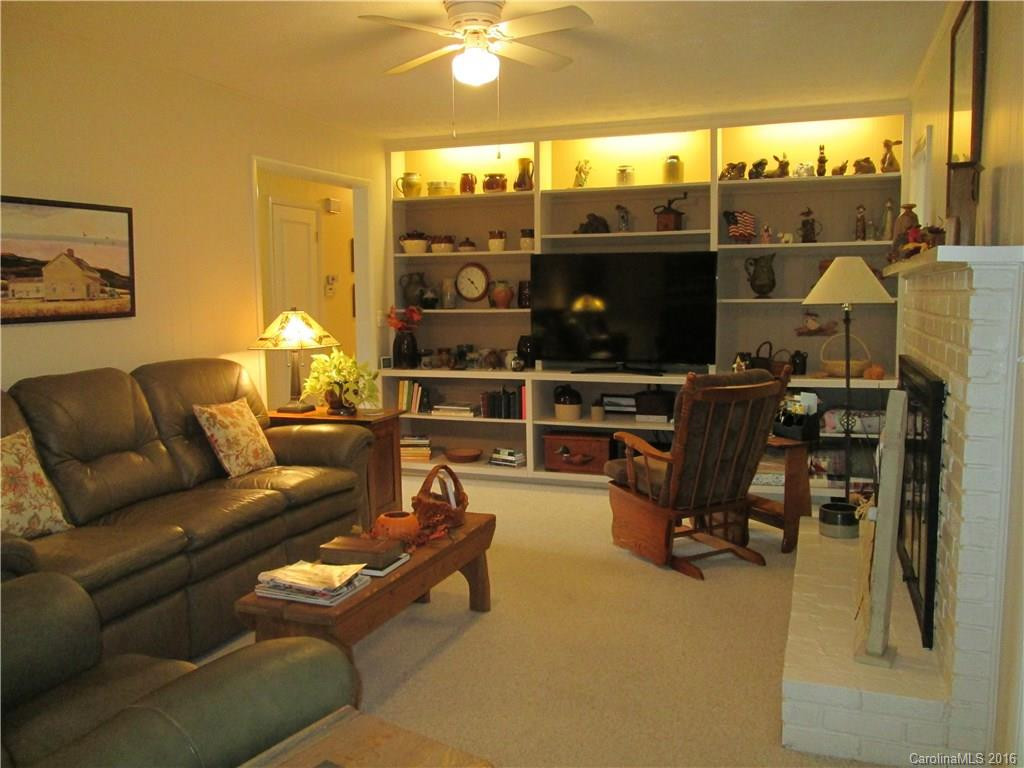 709 Shadywood Lane #33 - Photo 4