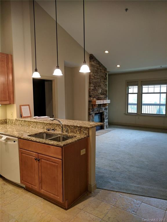 1564 Country Club Drive #302B - Photo 2