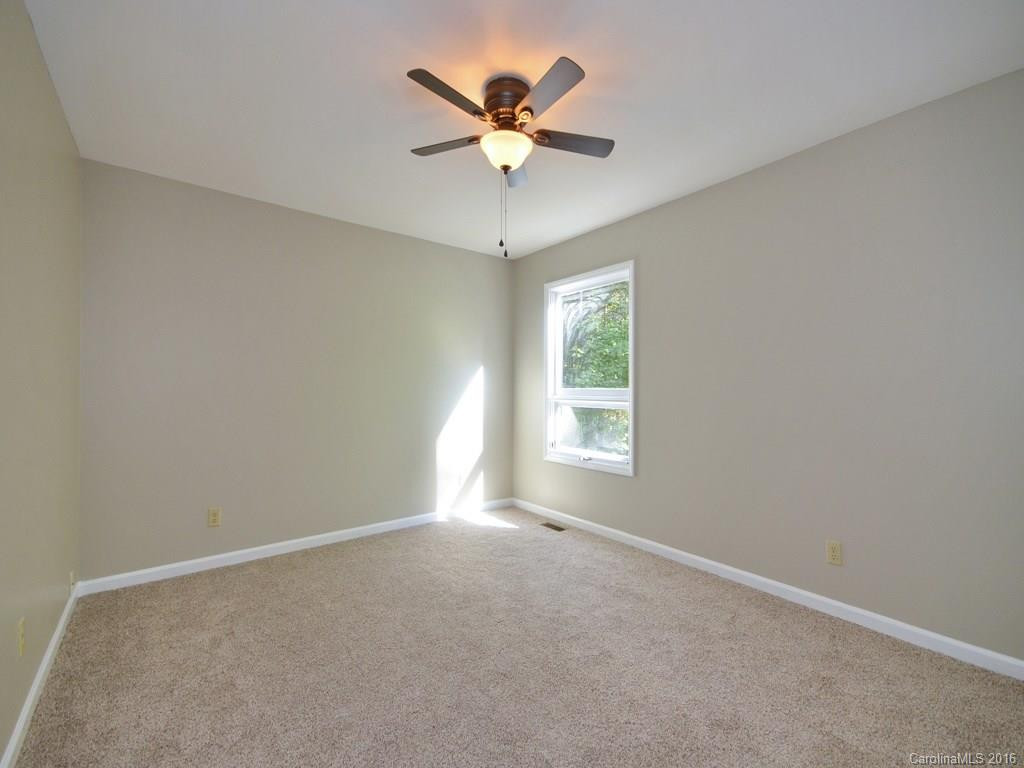 47 Redwood Road - Photo 12