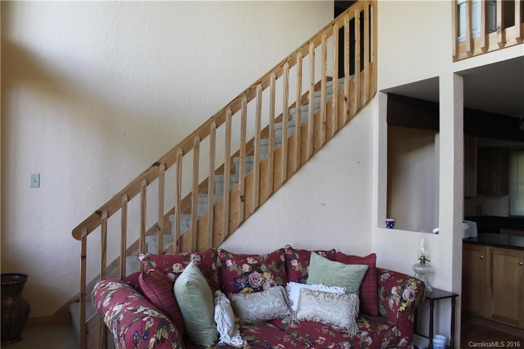 528 Painted Ridge Lane - Photo 13