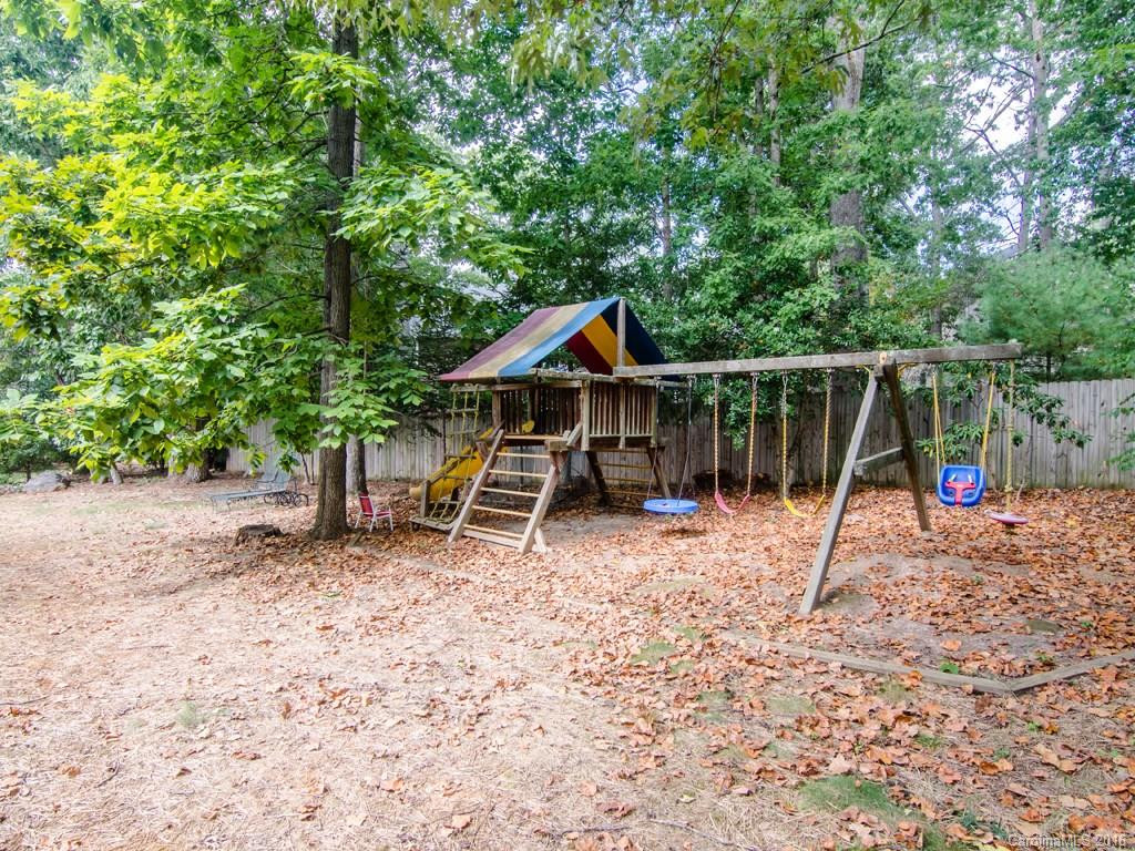 921 Woodvine Road - Photo 23
