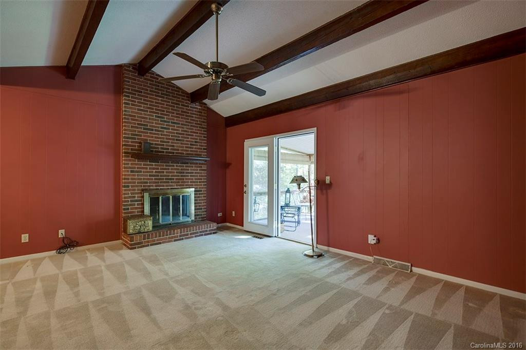 284 Millbrook Drive - Photo 4