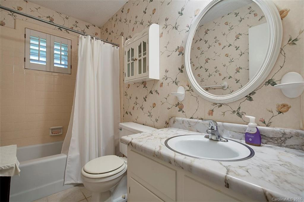 284 Millbrook Drive - Photo 7