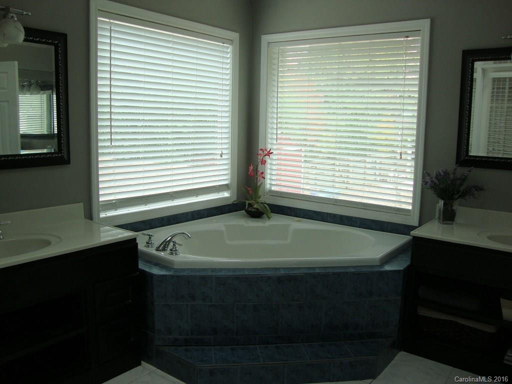 513 Higate Road - Photo 14