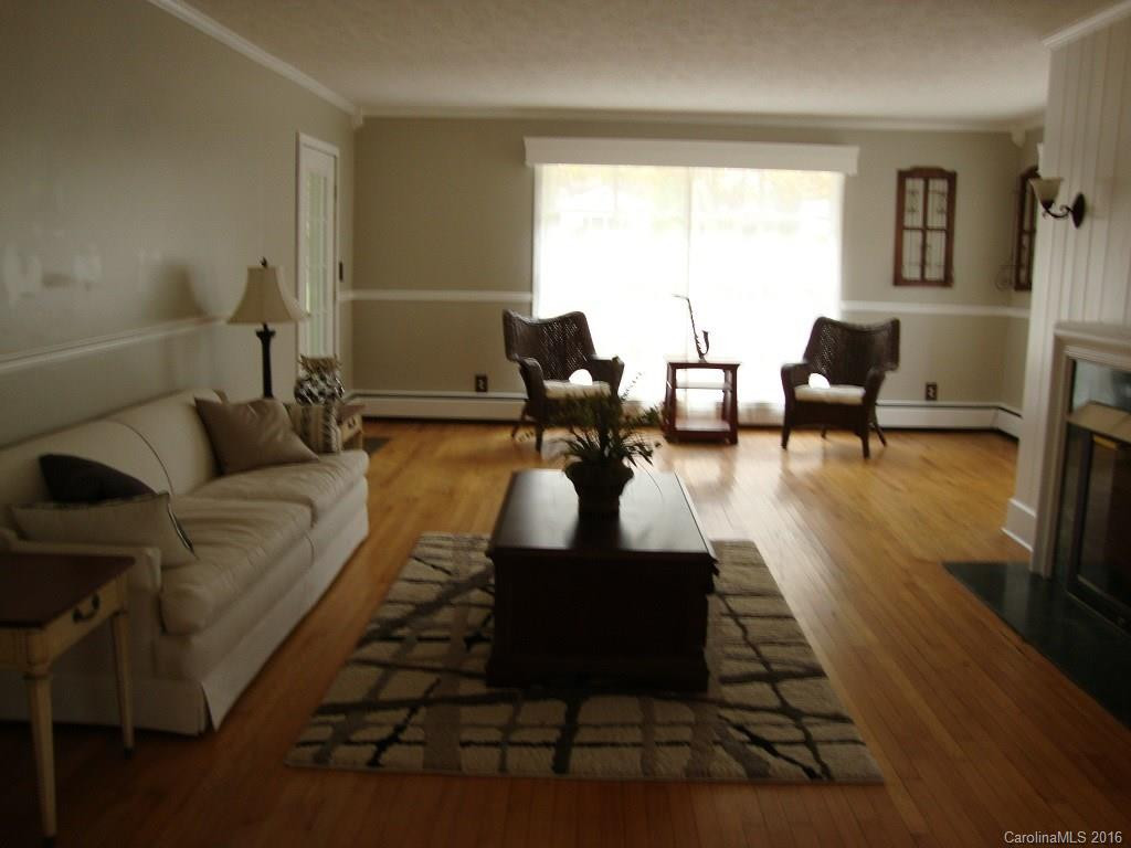 513 Higate Road - Photo 4