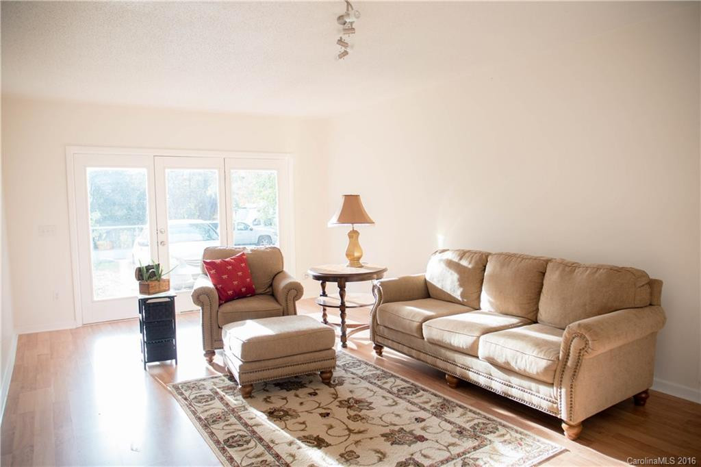 9 Fieldcrest Drive #4 - Photo 16