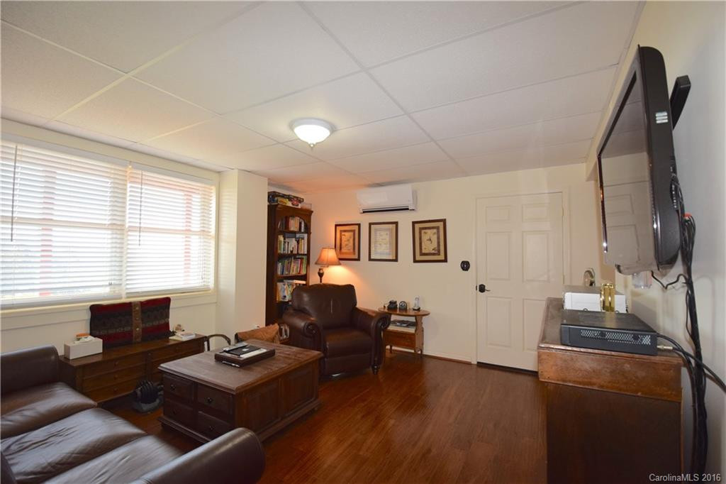 473 Country Road - Photo 13