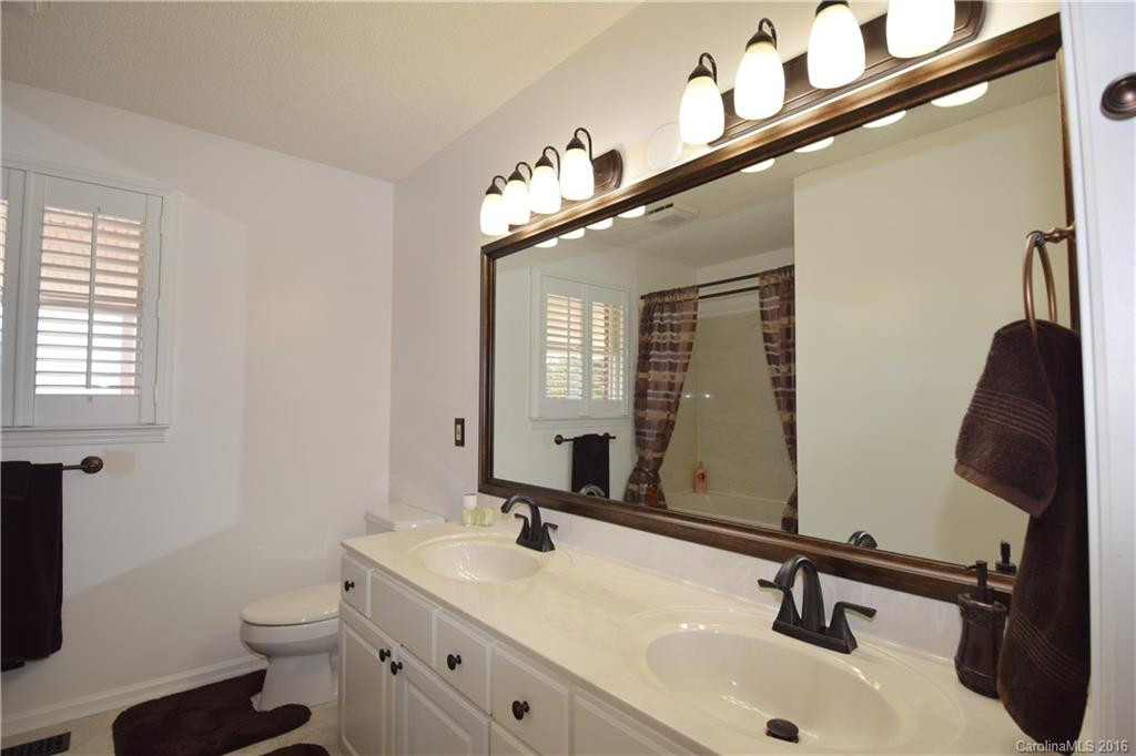 473 Country Road - Photo 8