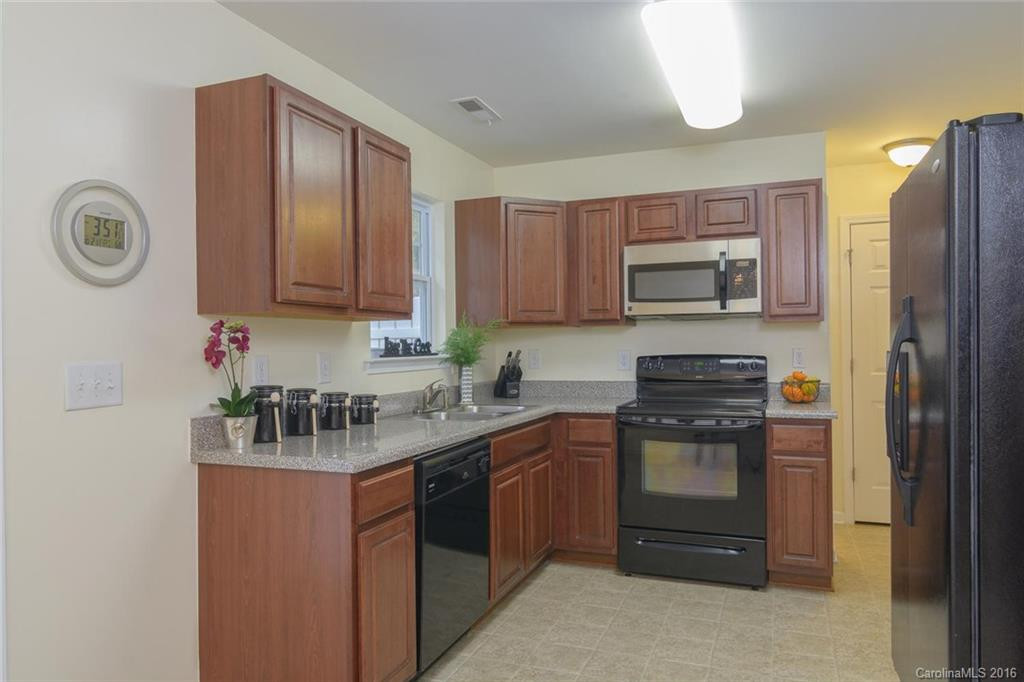 111 Thea Lane #111 - Photo 6