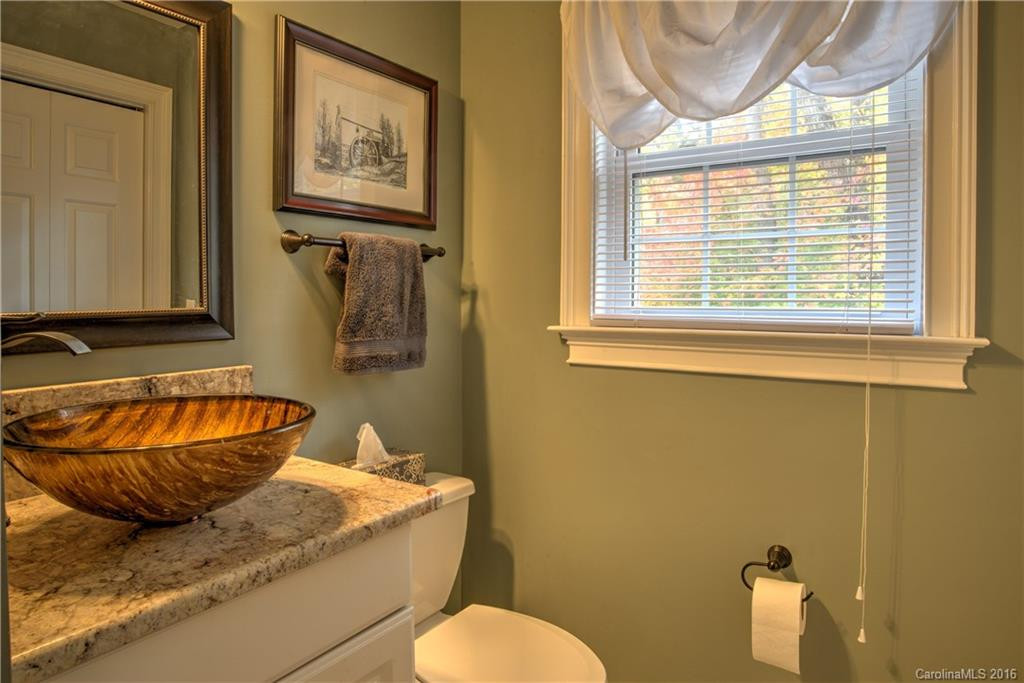55 Squires Lane - Photo 15