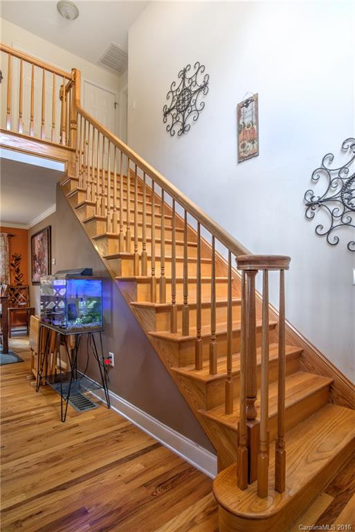 55 Squires Lane - Photo 16