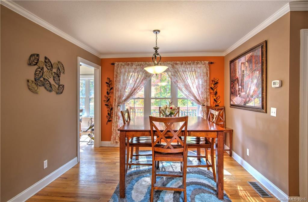55 Squires Lane - Photo 7