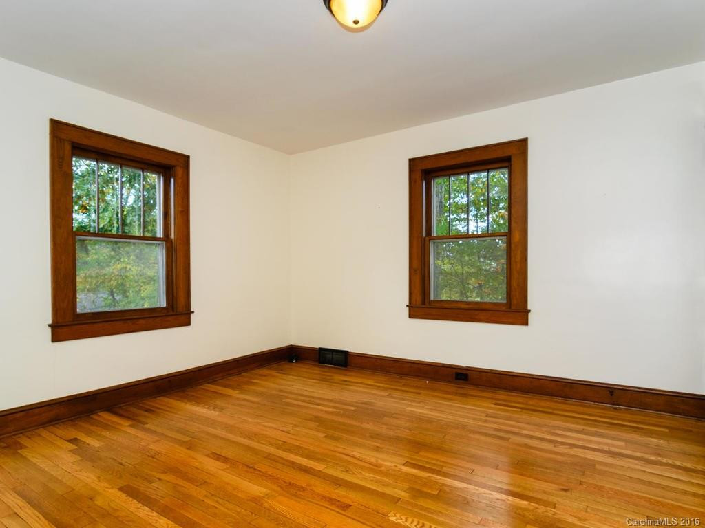 18 Highland Street - Photo 14