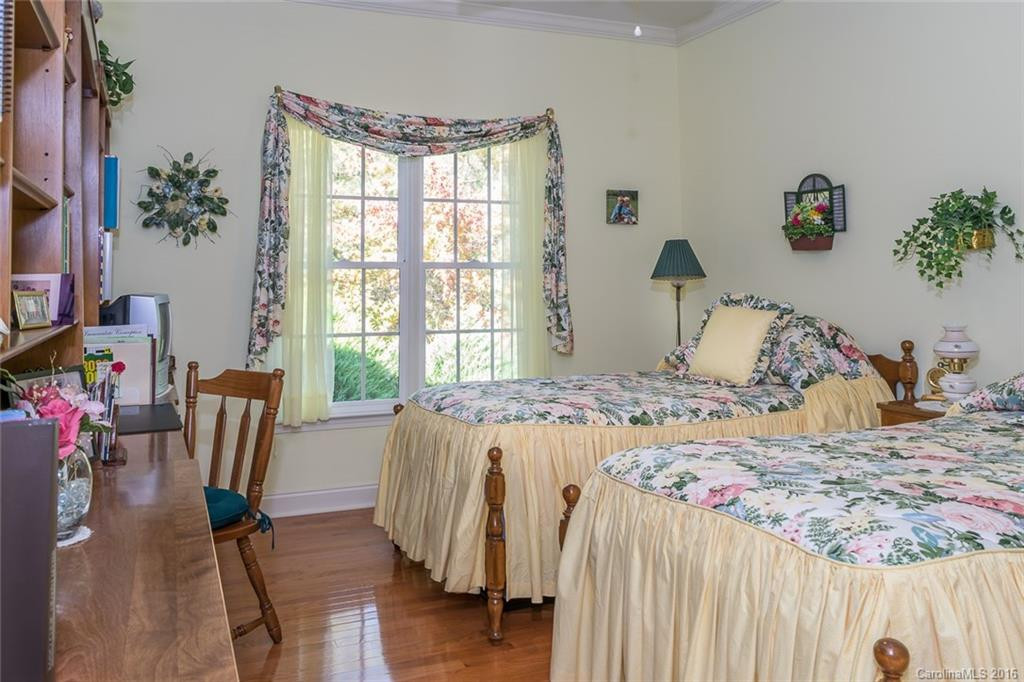 216 Coldstream Way - Photo 16