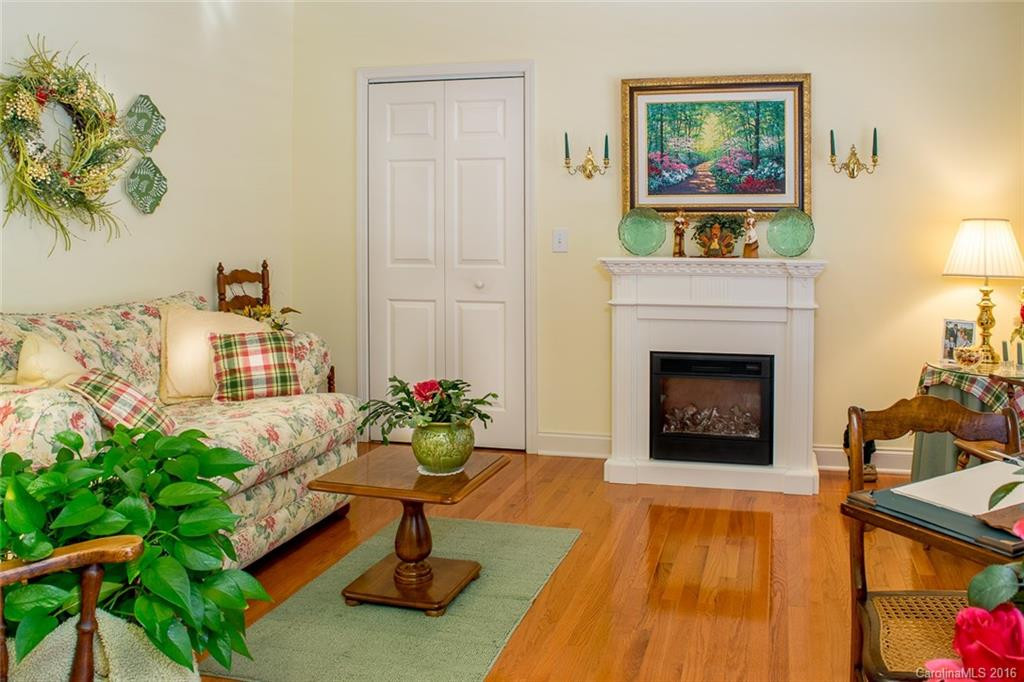 216 Coldstream Way - Photo 10