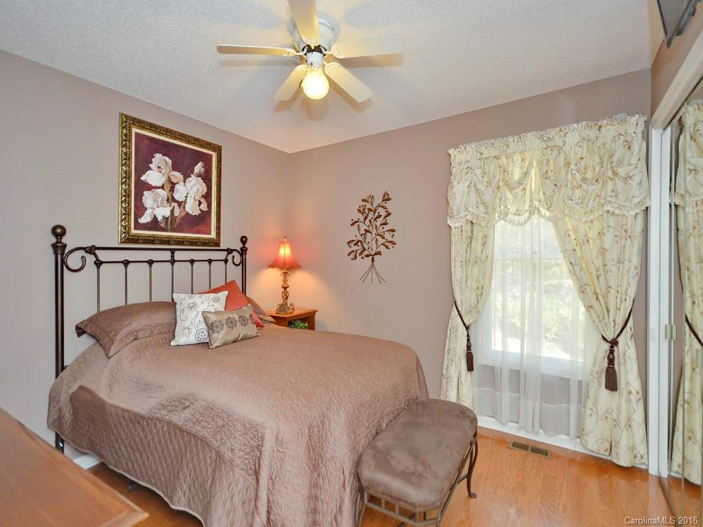 236 Sweetwater Hills Drive - Photo 17