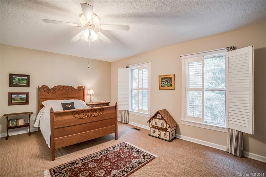 1167 Carolina Drive - Photo 12