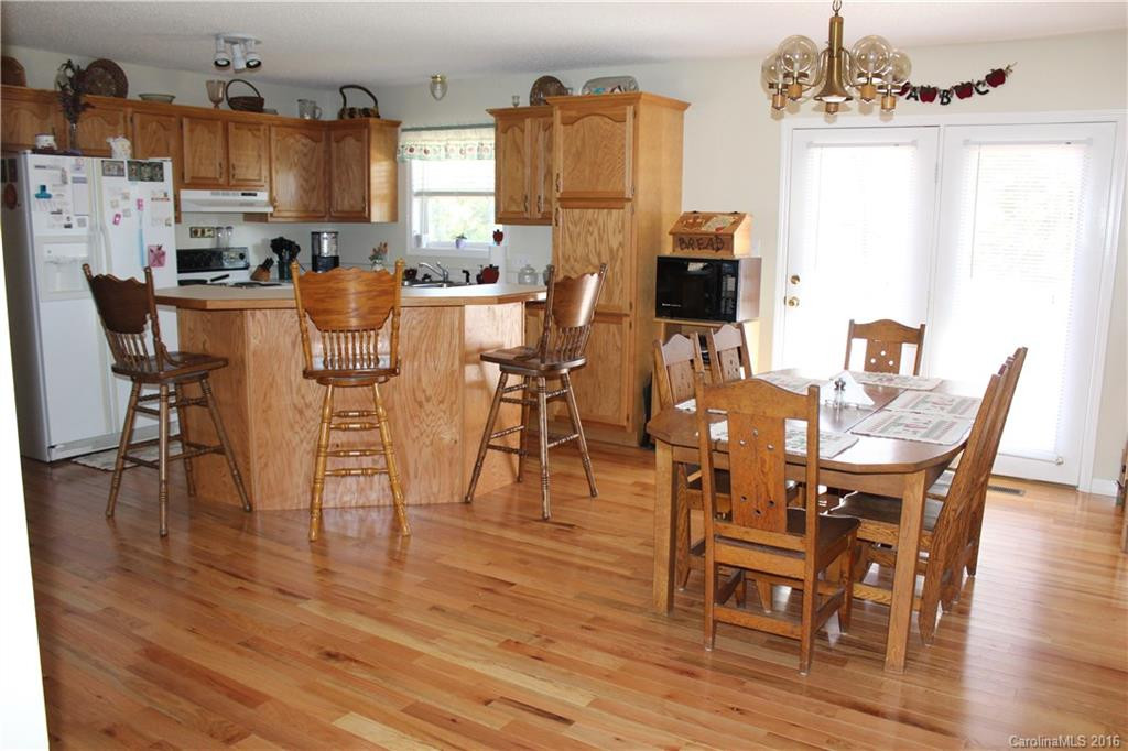 106 Onyx Drive - Photo 3