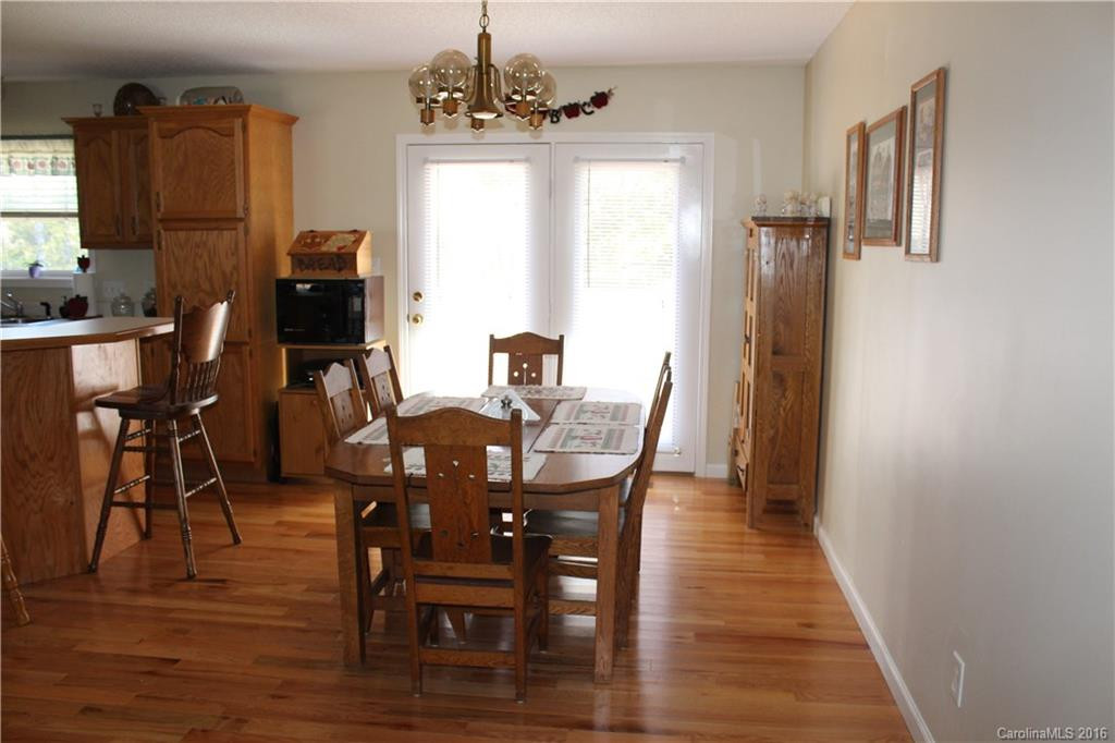 106 Onyx Drive - Photo 4