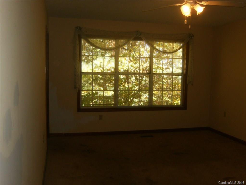 376 Laurel Park Place #n/a - Photo 6