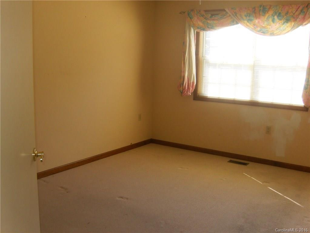 376 Laurel Park Place #n/a - Photo 8