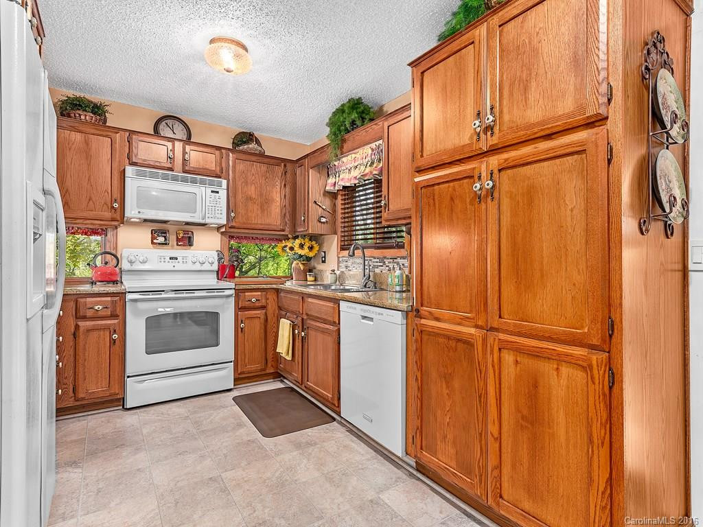 2999 Town Mountain Road - Photo 11