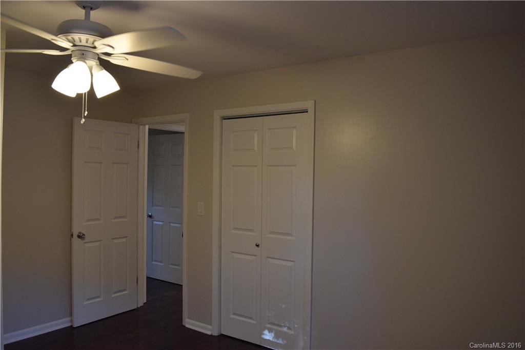 8015 Oak Street - Photo 12