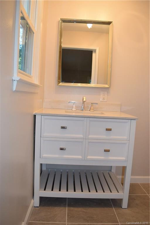 8015 Oak Street - Photo 17
