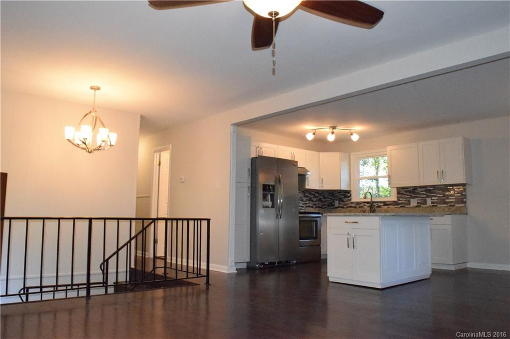 8015 Oak Street - Photo 5